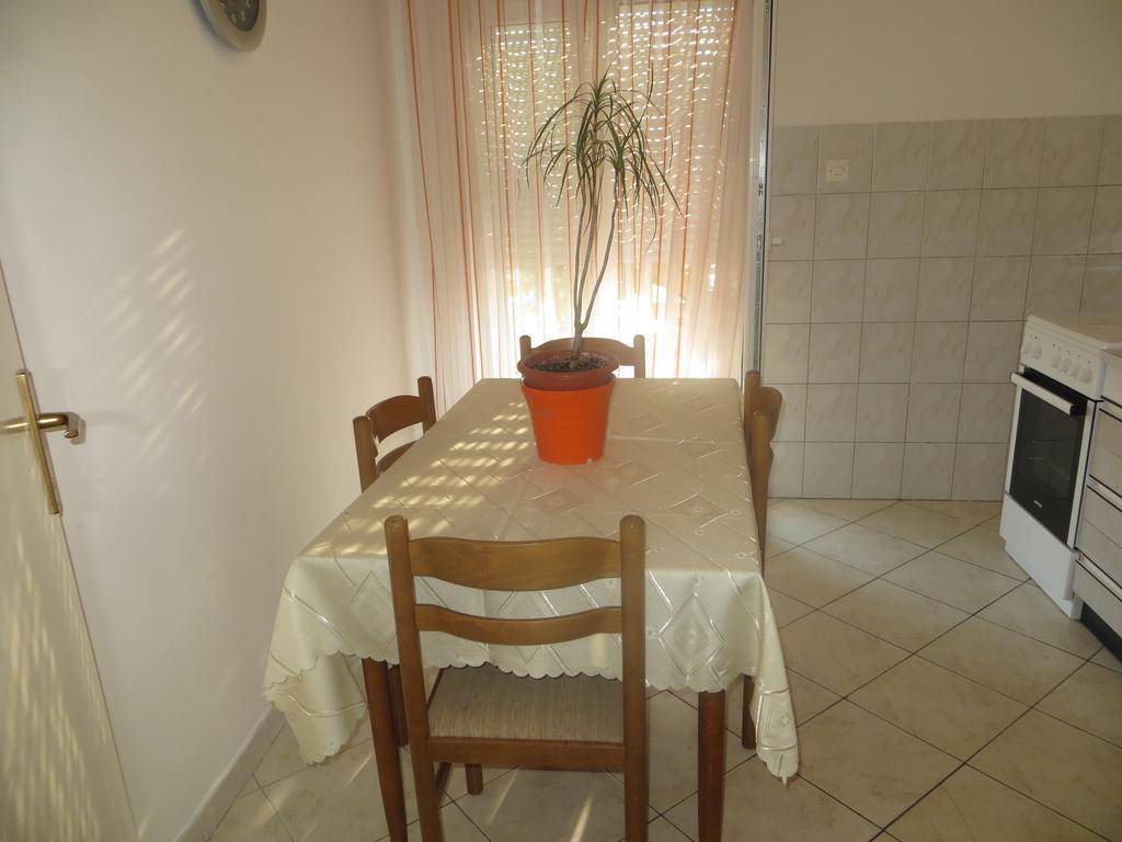 Apartment Sea&Sun Trogir Quarto foto