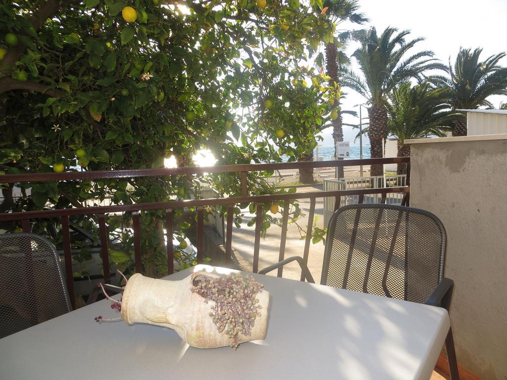 Apartment Sea&Sun Trogir Quarto foto